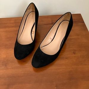 Merona Ellen Black Wedge Heels Faux Suede Size 8  Great Condition